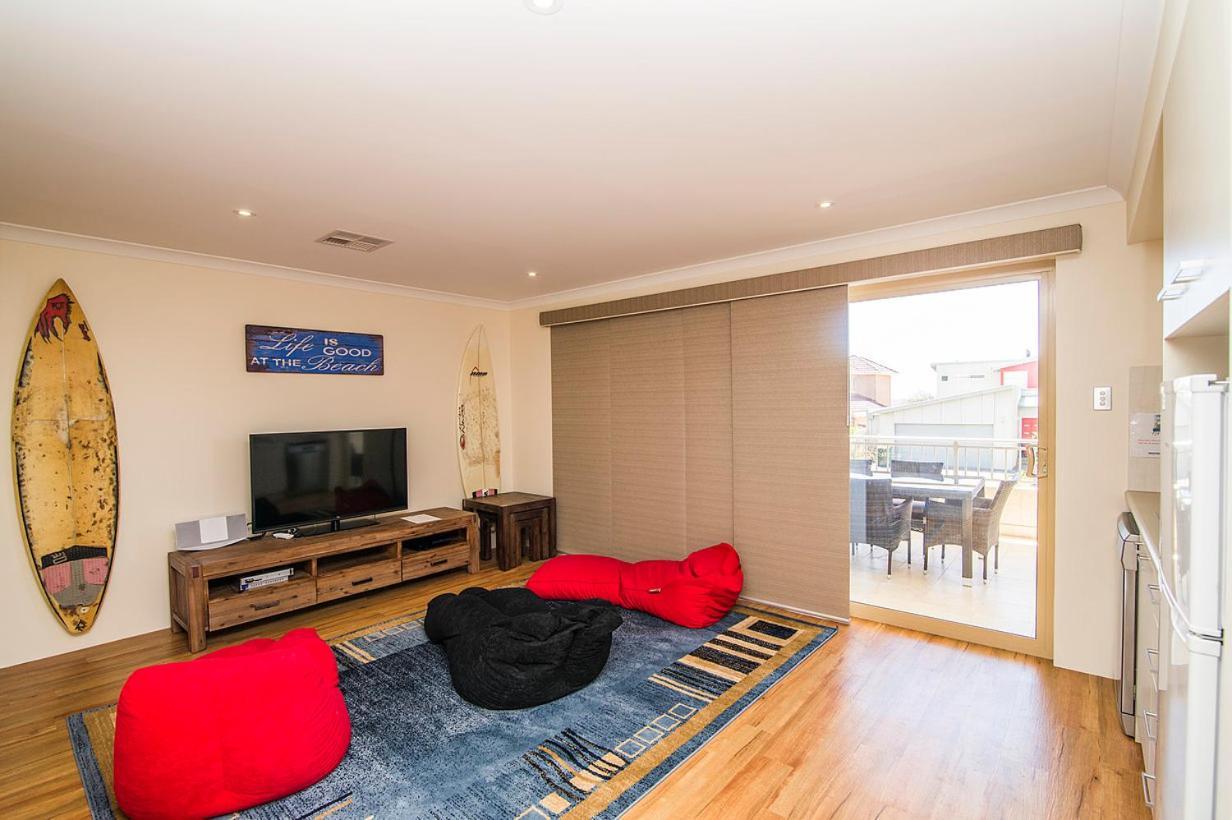 Busselton Holiday Home Экстерьер фото